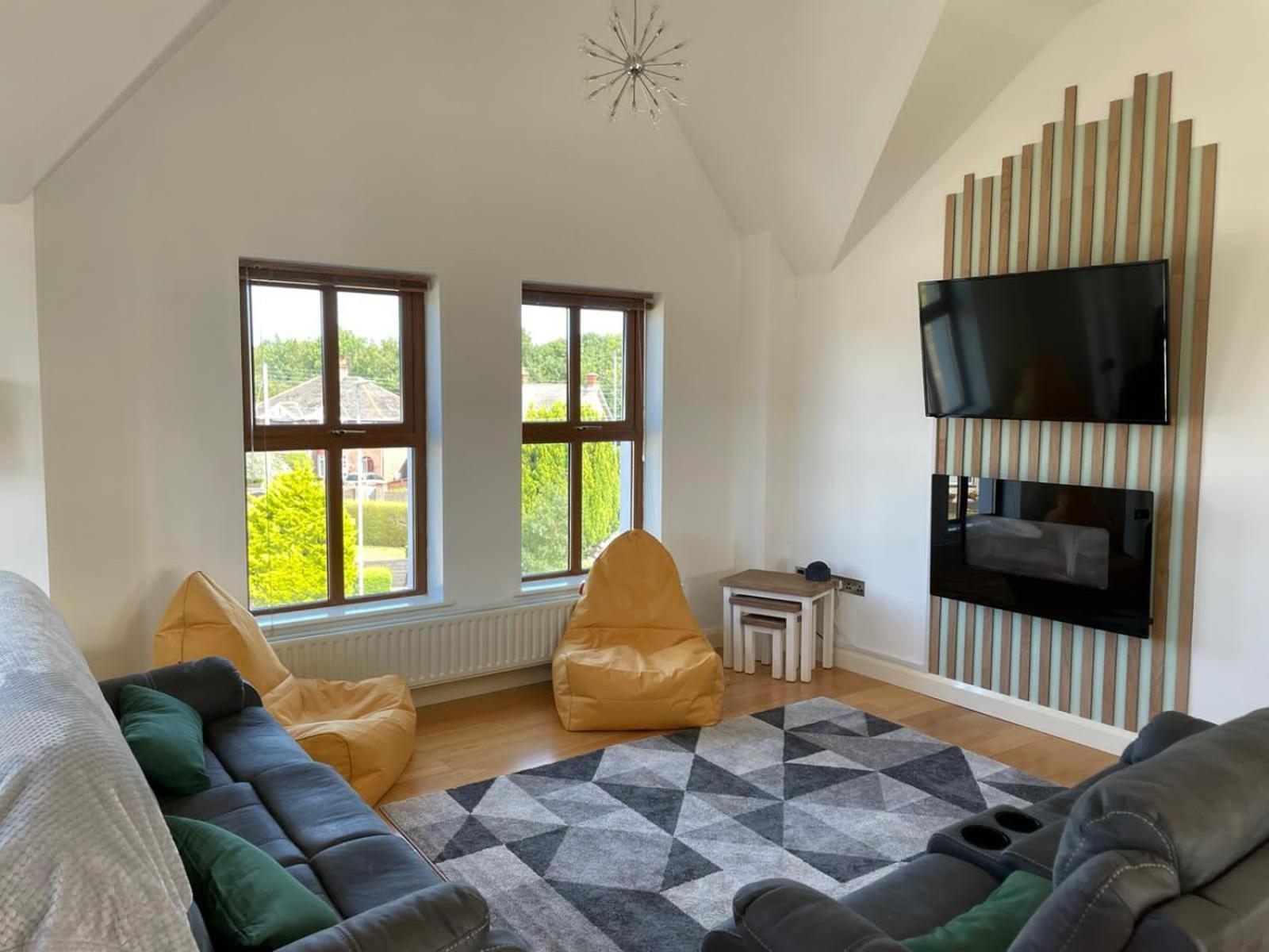 Orchard Oasis, Luxury Penthouse Getaway Apartment Coleraine Luaran gambar
